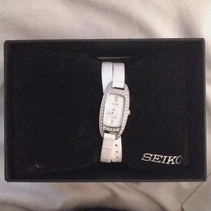 Women's Seiko White Leather Wrap Strap Watch 16.5mm